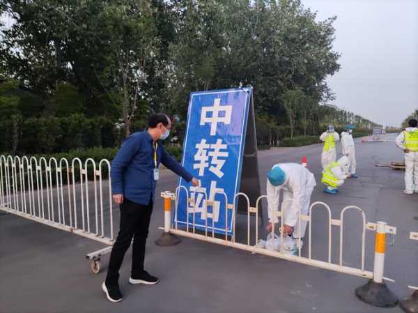 宁波北仑封控区全面实行封闭隔离(封闭货车隔离网)