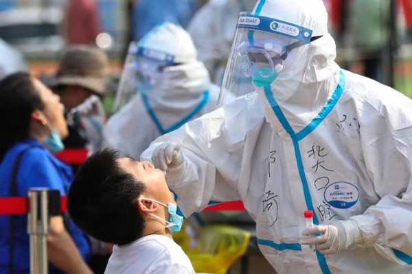 广州首例患者已传四代15人(广州12例本土无症状感染者详情)